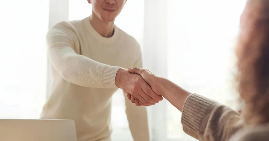 meeting-financial-advisor-whattoexpect